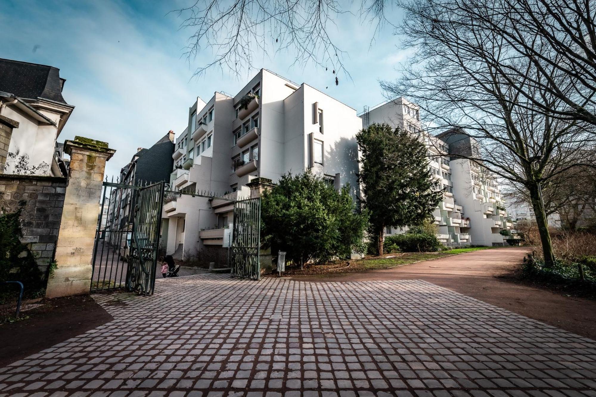 Aux Jardins De L'Hotel De Ville - Appartement Hypercentre Avec Parking Prive Rouen Esterno foto